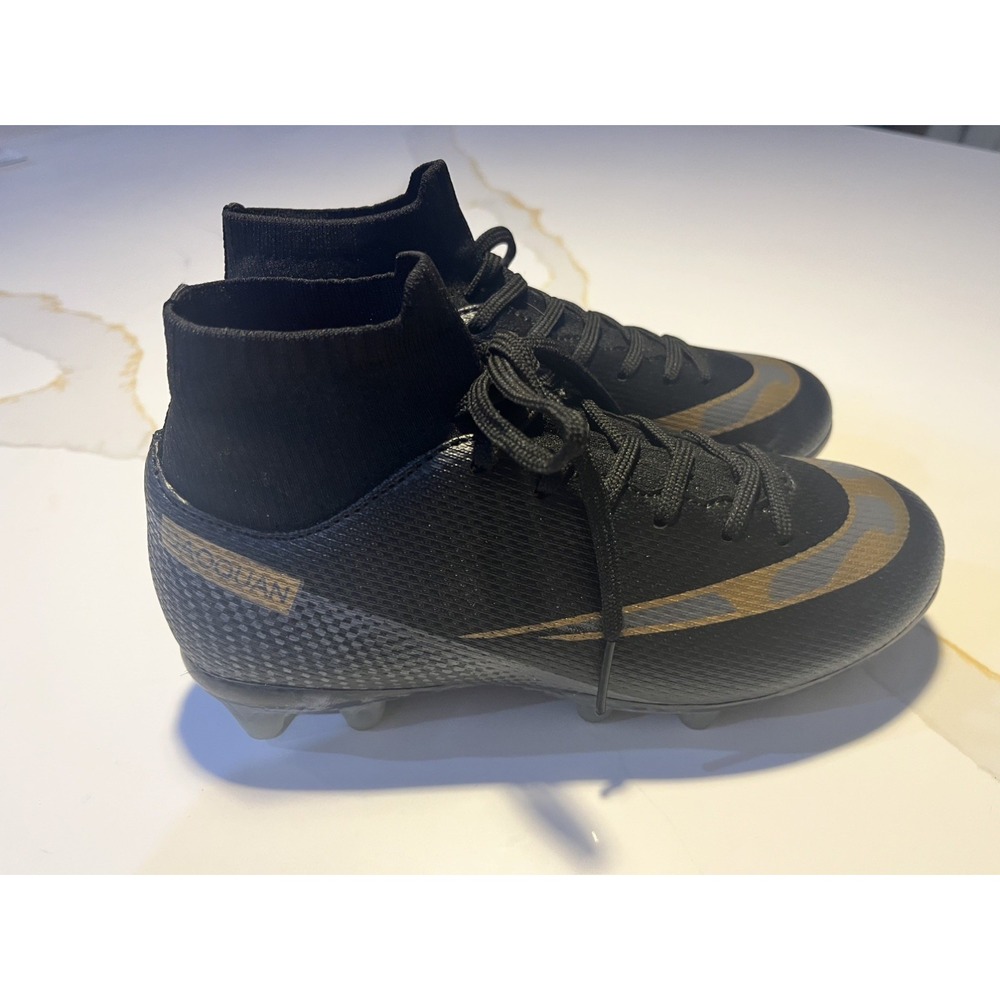 Nike Daoquan Soccer Cleats Men's Size 1 Youth. Black Gold ⚽️⚽️